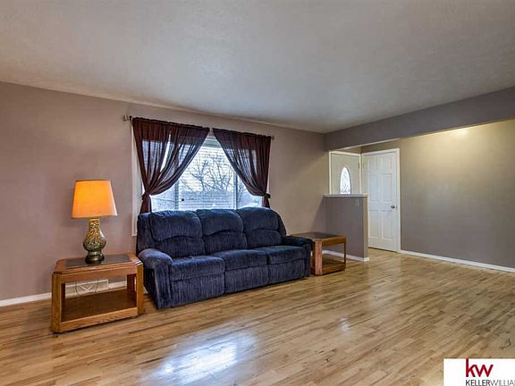 4th image of 4711 N 116th Ave