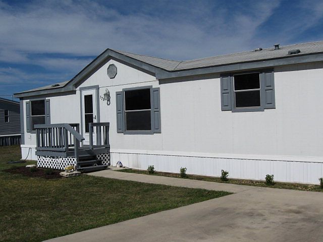 1st image of 578 Gateway Cir
