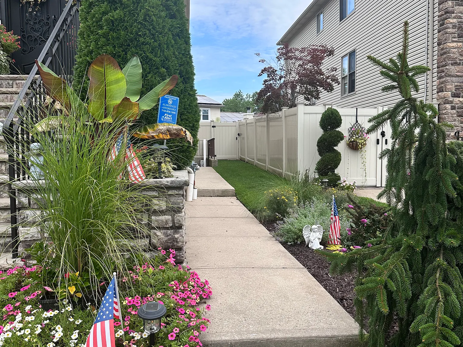 Stalie Ct, Staten Island — Photo 1