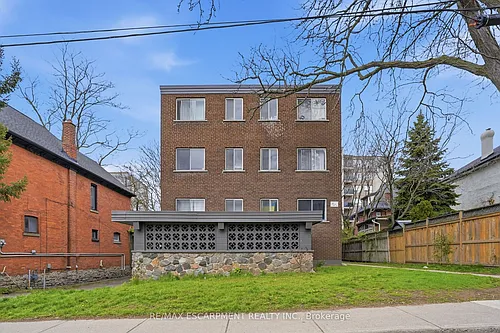 36 Ray St S #5 Photo 1