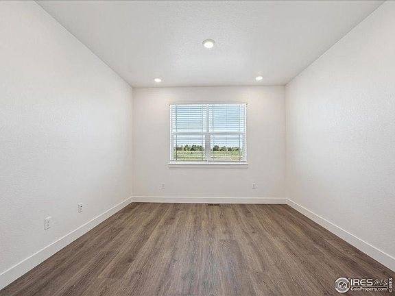 3rd image of 1876 Chaffee Crest Dr