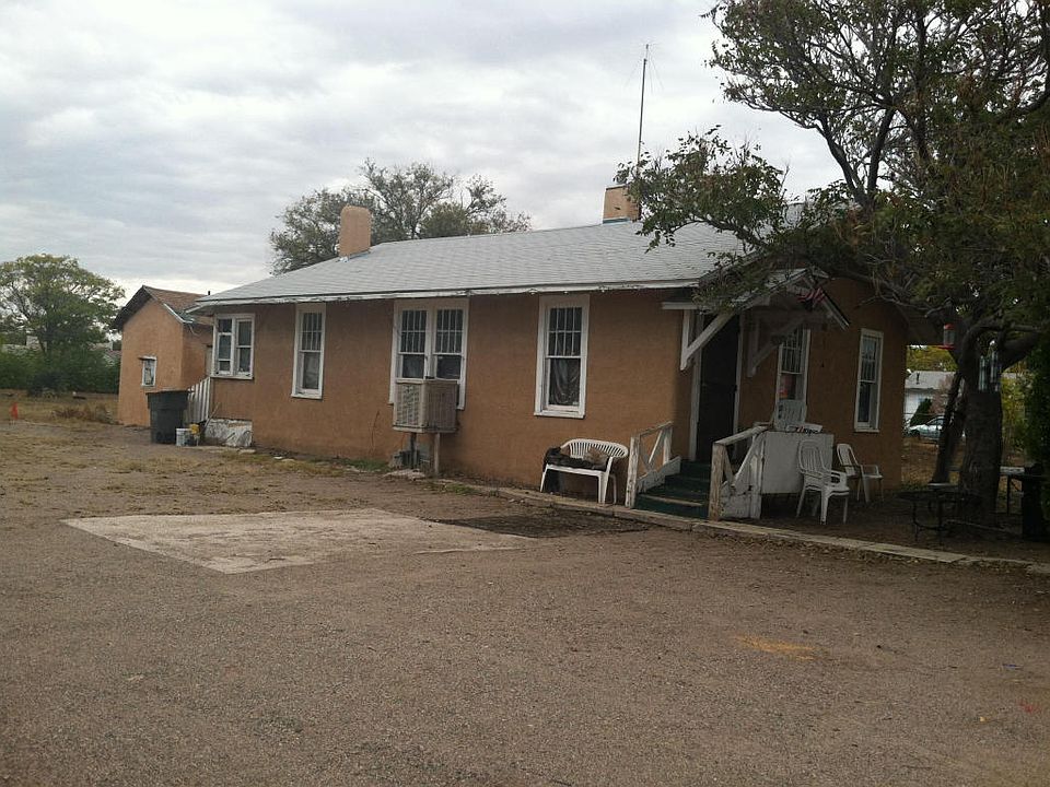 2nd image of 1566 Five Points Rd SW