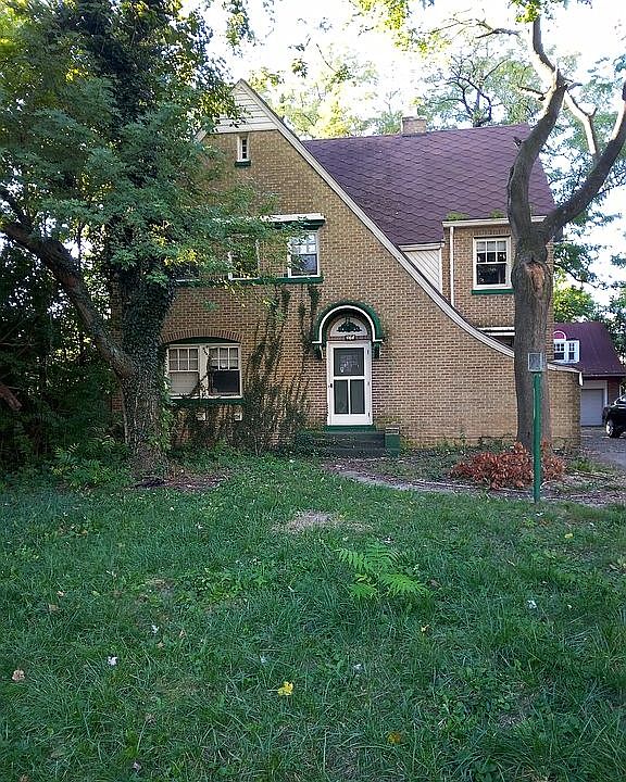 1st image of 464 Fountain Ave