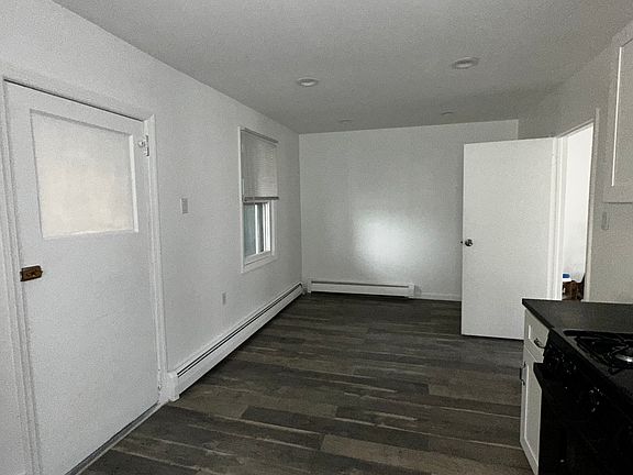5th image of 147 Tichenor St Floor 3