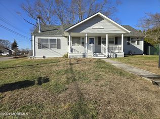 11 Cedar Ter, Neptune, NJ 07753