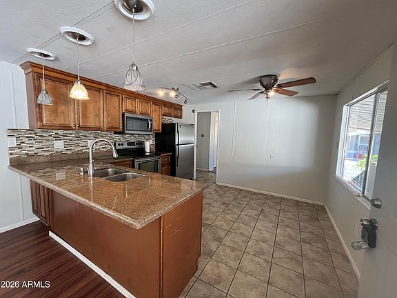 3rd image of 10960 N 67TH Avenue #33