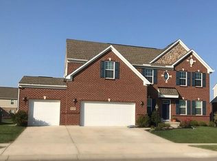 9747 Crooked Creek Dr, Centerville, OH 45458