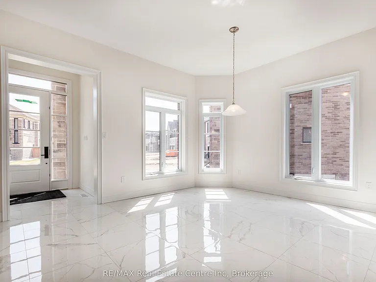 143 S Ambrous Cres — Photo 3
