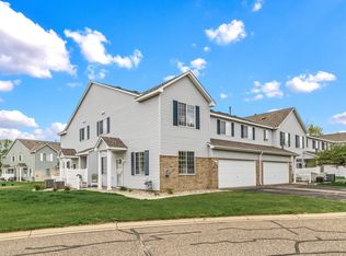 1913 Mockingbird Ave, Shakopee, MN 55379