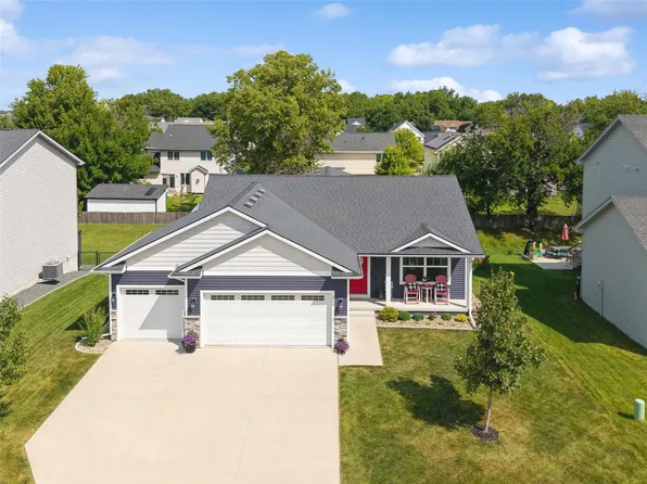855 Northview Dr, Waukee, IA 50263
