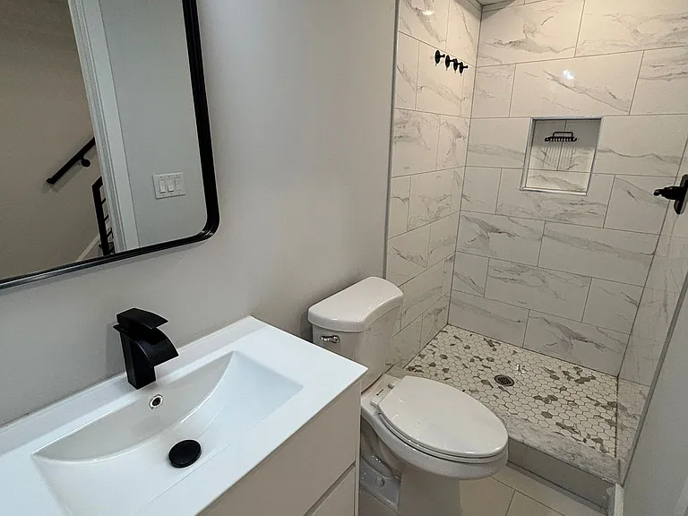 1027 W Dauphin St #1 — Photo 7