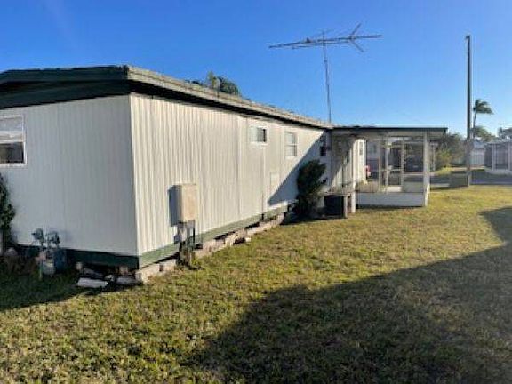 4th image of 799 E Klosterman Rd #77