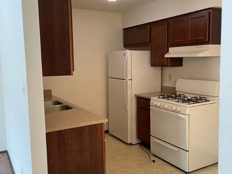5305 N Lovers Lane Rd — Photo 1