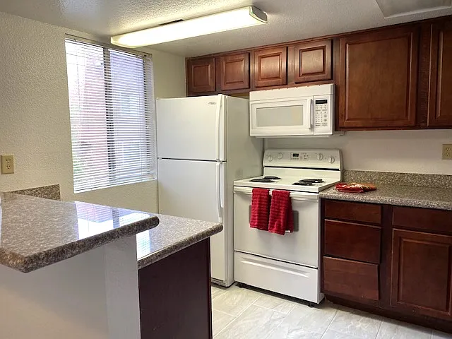 5317 Indian River Dr — Photo 8