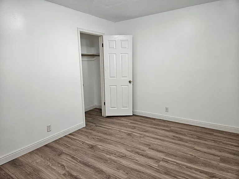 575 N 200 W — Photo 9