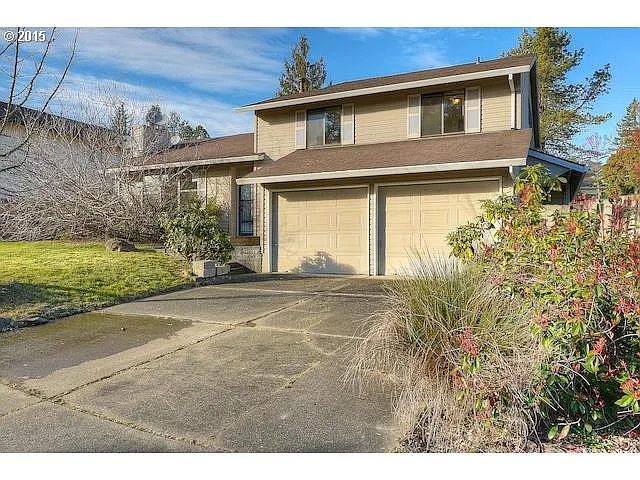 15575 SW Bridle Hills Dr photo 1
