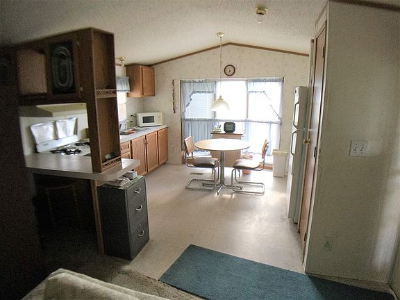3rd image of 5111 Cobblestone Ln