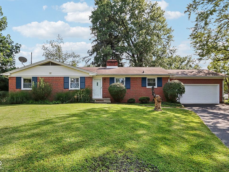 1st image of 4825 Laurel Hall Dr