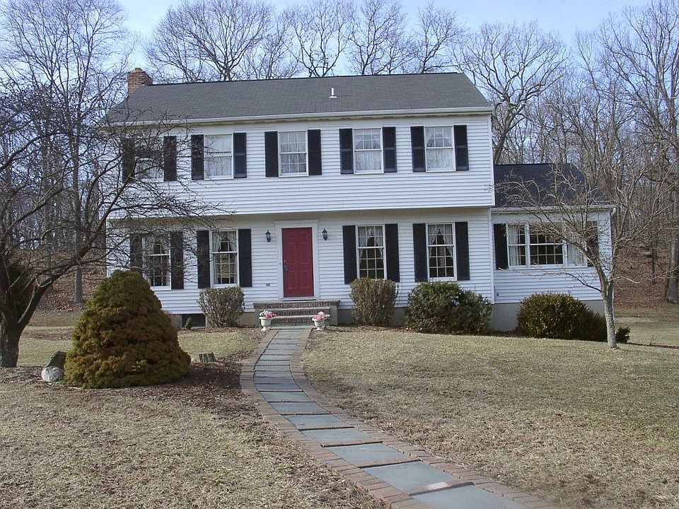 4 Bedroom Colonial