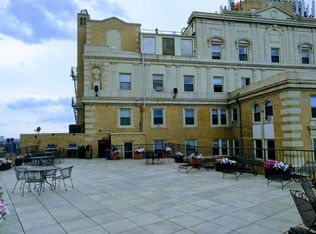 1937 N Clark St #907, Chicago, IL 60614