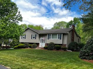 33 Shady Hill Dr, North Reading, MA 01864