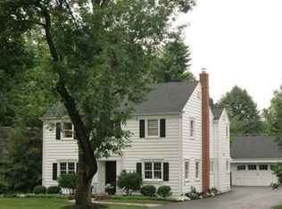 2347 Abington Rd, Upper Arlington, OH 43221