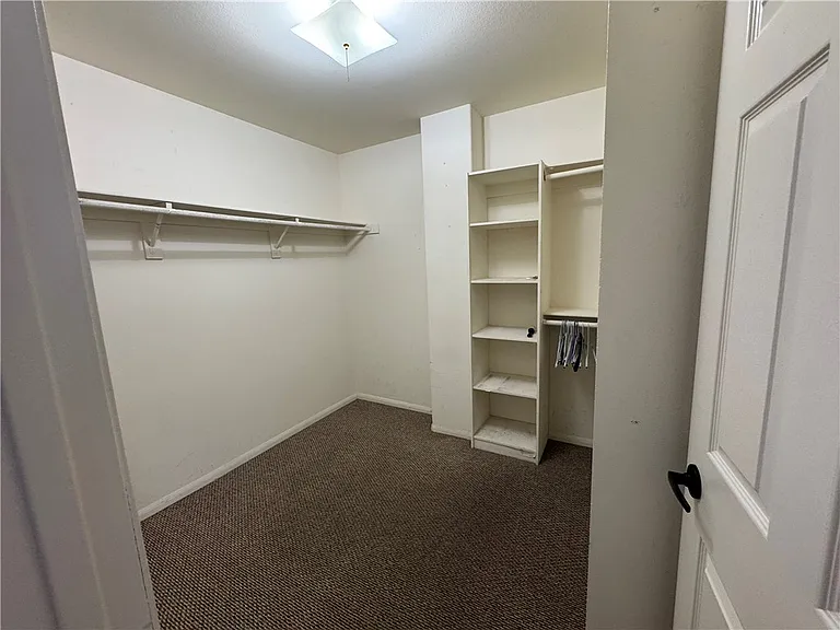 3822 1/2 Grace Ave #3822 — Photo 3