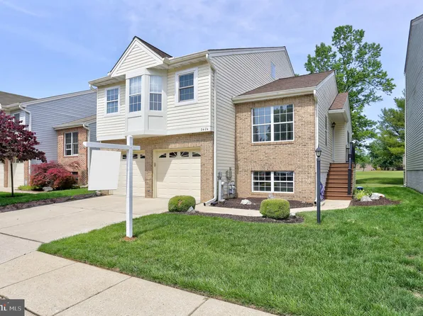 2424 Shadywood Cir, Crofton, MD 21114
