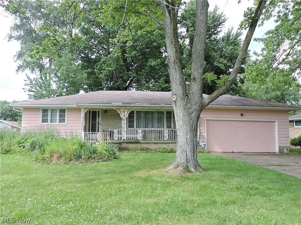 1st image of 39642 Carol Ln