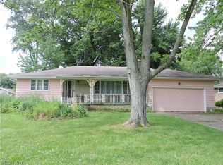 39642 Carol Ln, Elyria, OH 44035