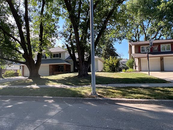 2nd image of 1824 Holling Dr