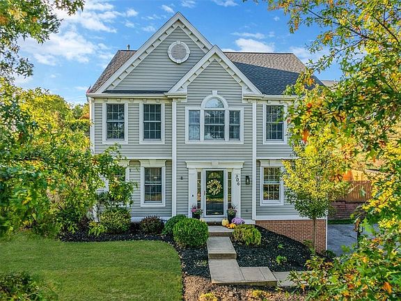2nd image of 306 Oak Wood Cir