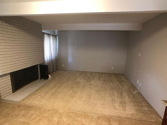 3rd image of 2580 Wentworth Dr