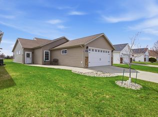 2817 35th St S, Moorhead, MN 56560