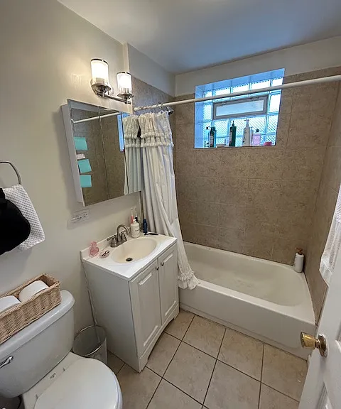 5206 S Harper Ave #306 — Photo 2