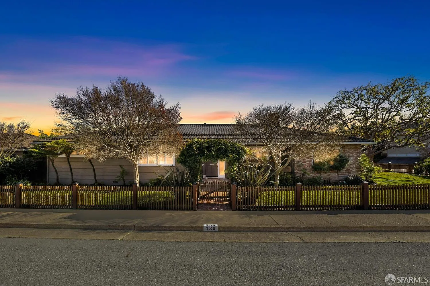 735 Pico Ave photo 1
