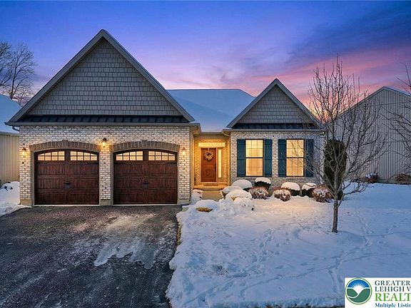 2nd image of 4093 Clearbrook Rd