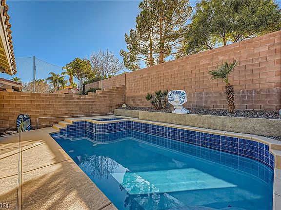 2nd image of 1075 Plantation Rose Ct