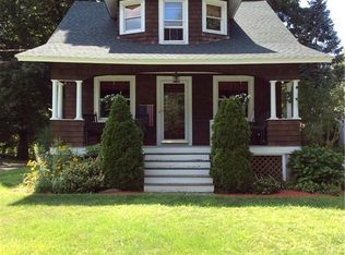 12 Institute Ln, Scituate, RI 02857