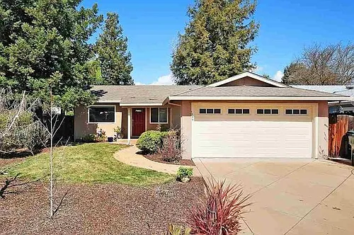 1234 Heather Ln Photo 1