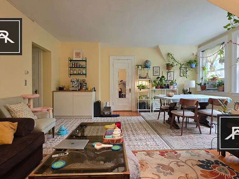 184 Naples Rd #6 — Photo 4