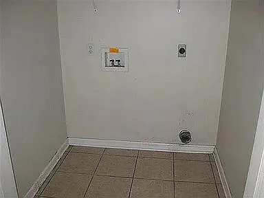 412 Fulton Dr — Photo 21