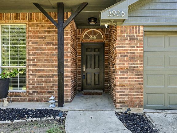 2nd image of 3906 Canton Ct