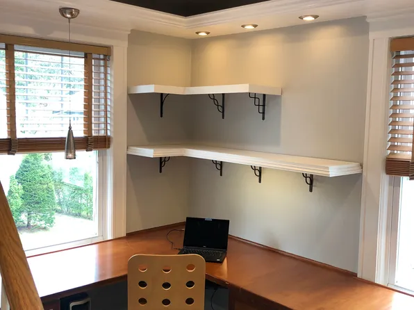 36 Gerald Rd Floor 3, Brighton, MA 02135
