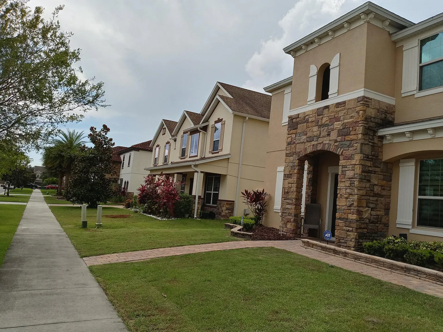 Honeycrisp Ln, Orlando — Photo 3