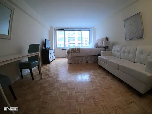 Rented by Citi Habitats | media 10