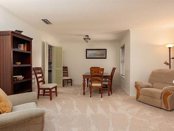 4th image of 2924 Shadwell Ln