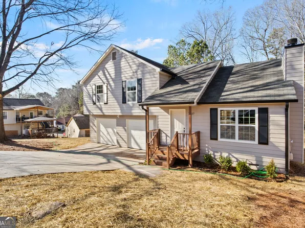 7037 New Dale Rd, Rex, GA 30273