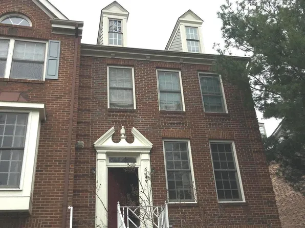 6347 Battlement Way, Alexandria, VA 22312