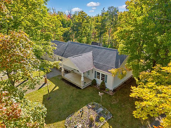2nd image of 17231 Brothers Bay Rd